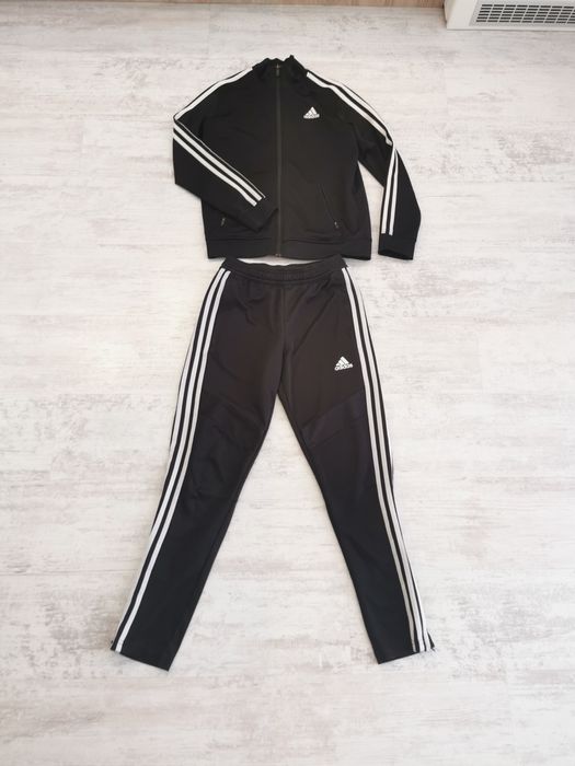 Комплекти долнища и горнища