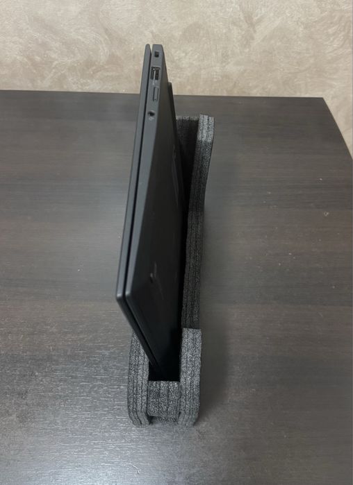 Laptop Thinkpad X1 Carbon GEN 9 NOU i7-1165 Nvme 2TB SIM 5G LTE