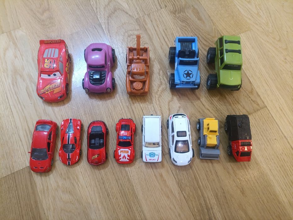 Машинки пакетом для мальчиков