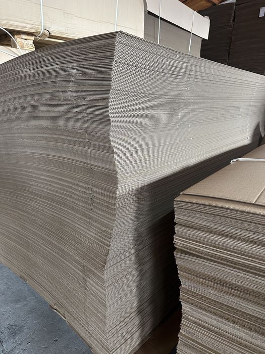 Картон в наличии, разные размеры