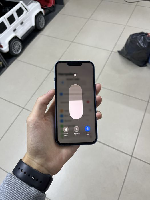 Продам Айфон 13 128gb 72%