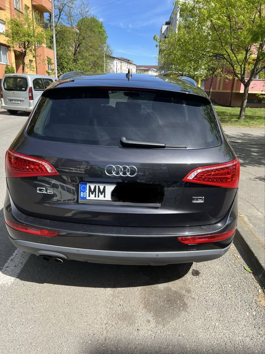 Vând Audi Q5 ,2011 cutie automata