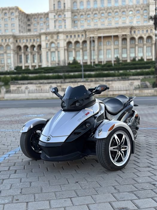 Can-Am Spyder RSS