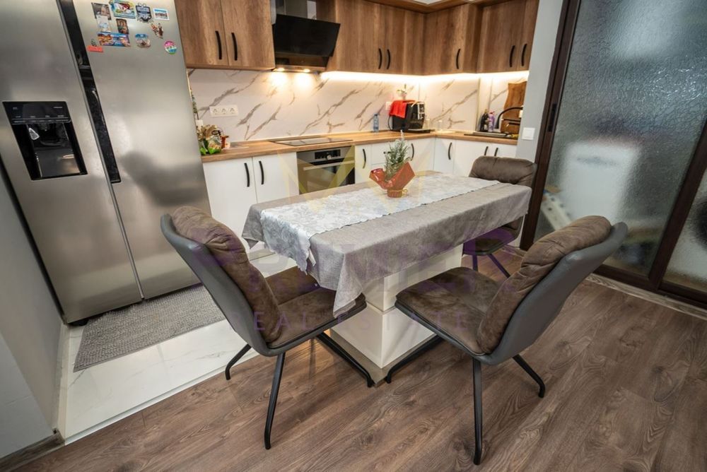 Къща в Бургас-Сарафово