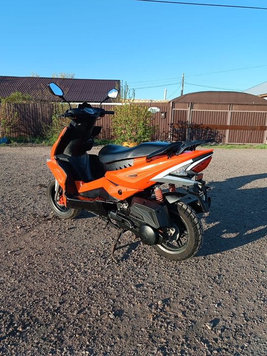 Продам отличный скутер!