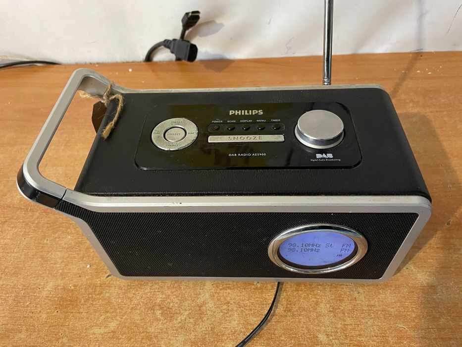 Aparat se radio Portabil digital Philips AE5900