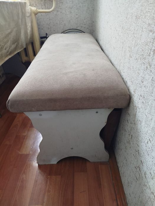 Кухонный стул ящик