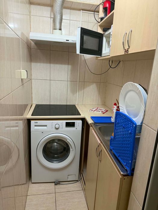 Închiriez garsonieră