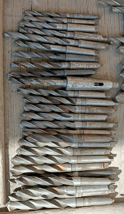 Сверло с конусным хвостовиком Р6М6 советские