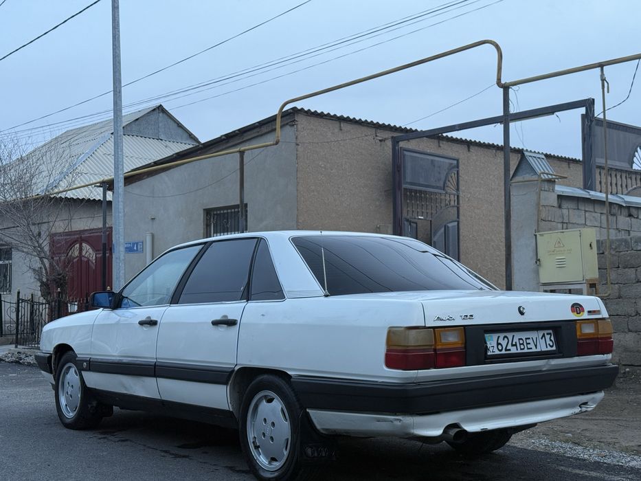 Продам AUDI 100.