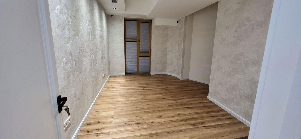Сдается просторное коммерческое помещение — 160 м²