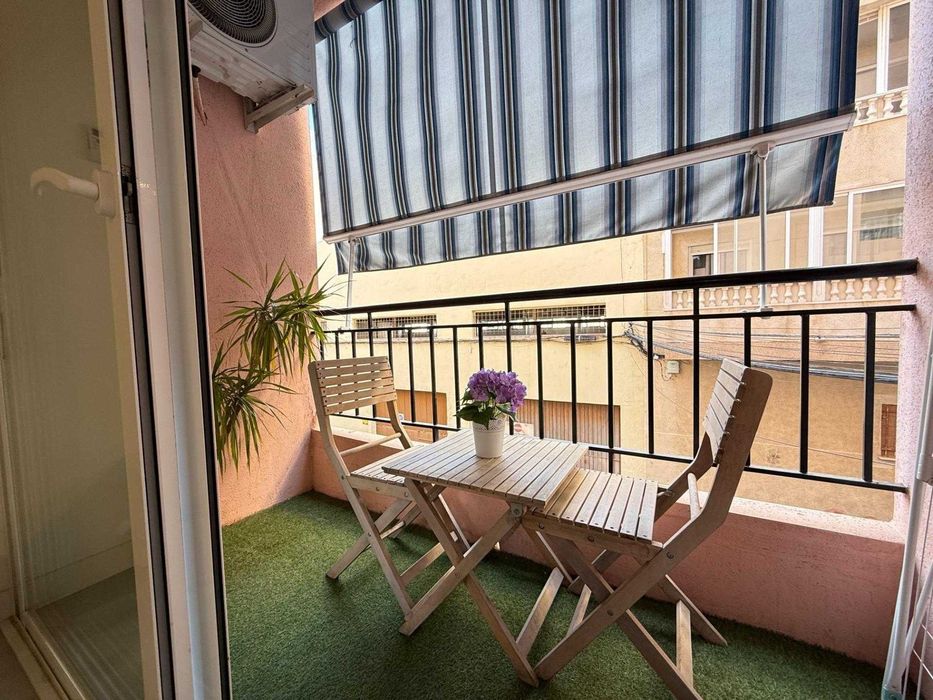 Studio tip loft renovat, licență turistică, piscină – Torrevieja