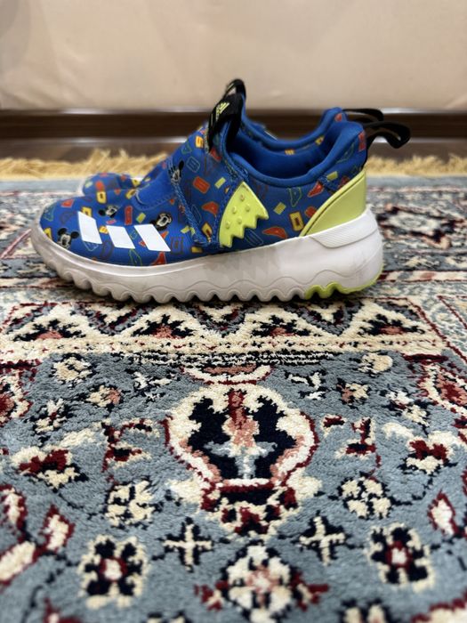 Продам кроссовки