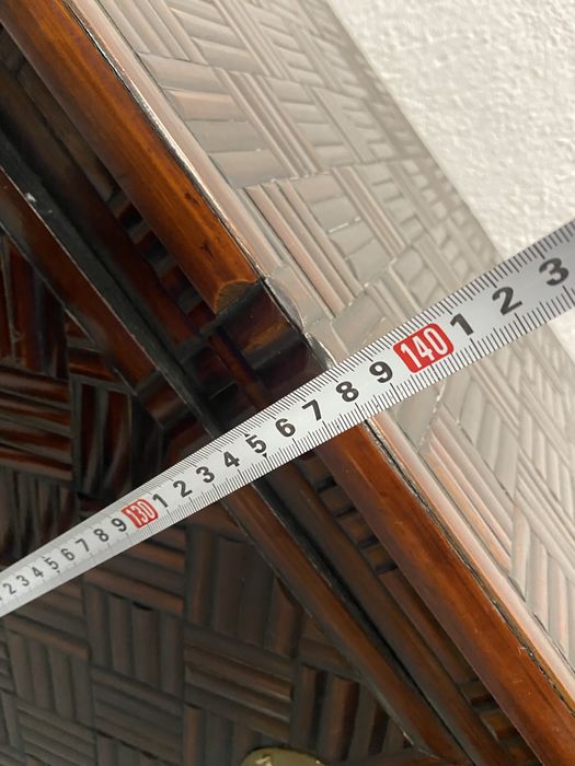 Стар китайски шкаф изработен ръчно с месингови панти