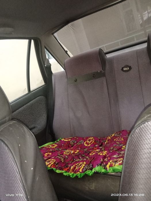 Автомобиль NEXIA1 DAEWOO