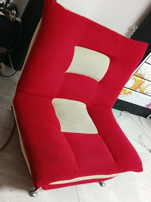 Кресло диван красный