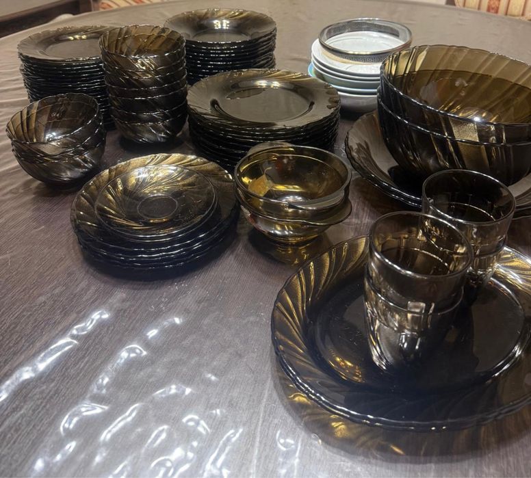 Продам посуду черная люминарк