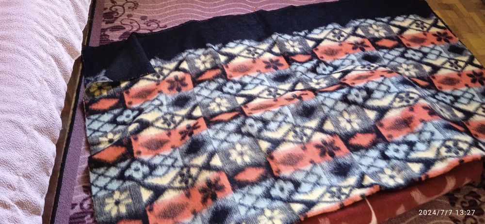 Ръчно тъкани черги и одеала