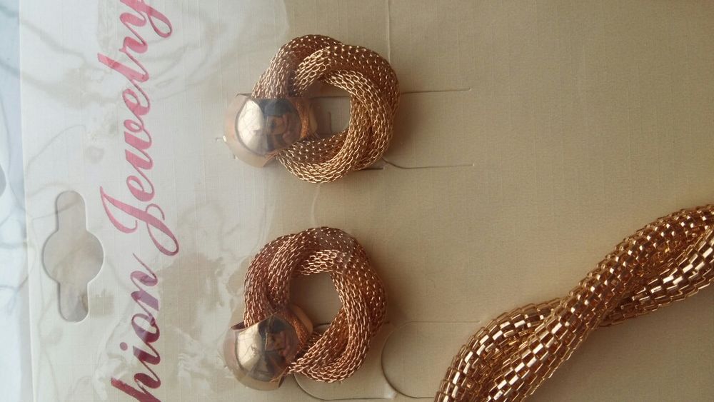 Бижутерия 4 предмета