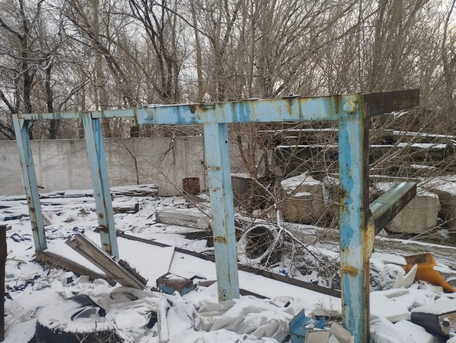 Стапель продам большой