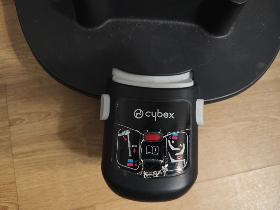 Scoica auto Cybex Aton M + Isofix