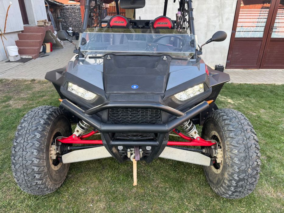 Polaris Rzr 1000 buggy