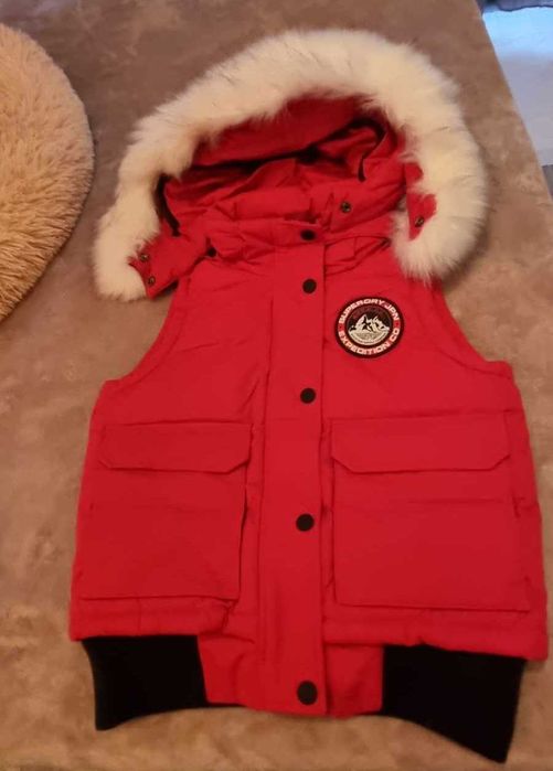 Нов зимен модел елек с гъши пух на Superdry. Луксозна лимитирана серия