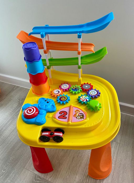 Активна маса за игра 5 в 1 PlayGo