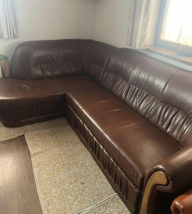 Coltar extensibil din piele
