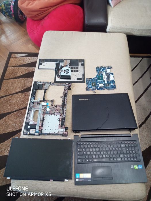 Лаптопи на части