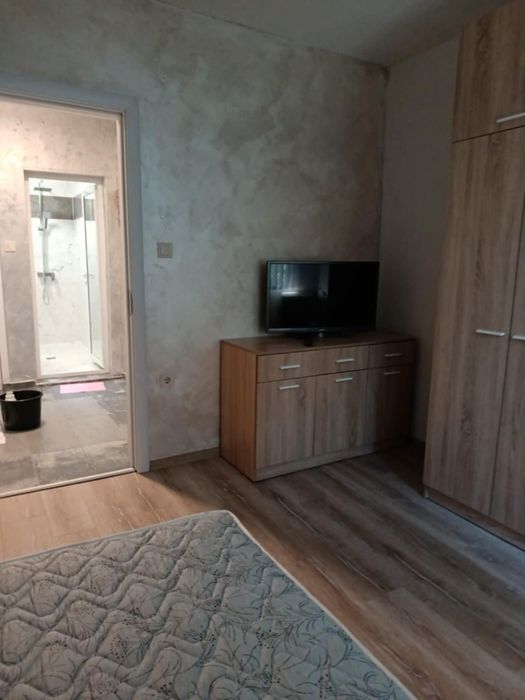 Дава се под наем Тристаен апартамент в Пловдив, Кършияка - 70 кв.м за 459 € - Снимка #6