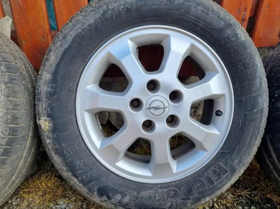 Vand jante cu cauciucuri 205 65 r15