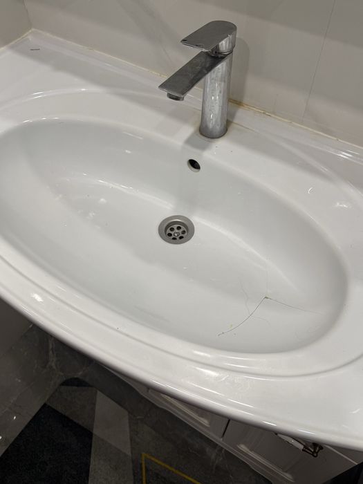 Тумба с раковиной в ванную