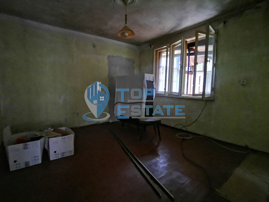 Продава се Къща в Горна Оряховица - 64 кв.м за 439 €/кв.м - Снимка #2