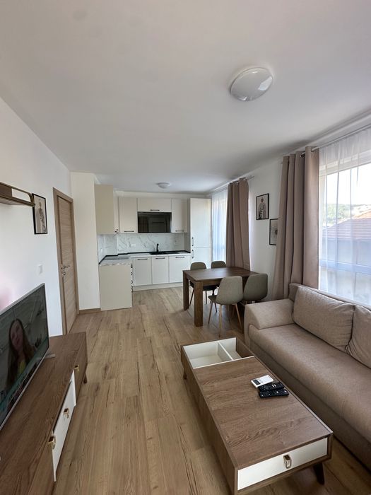 Дава се под наем Двустаен апартамент в Варна, м-т Пчелина - 60 кв.м за 500 € - Снимка #1