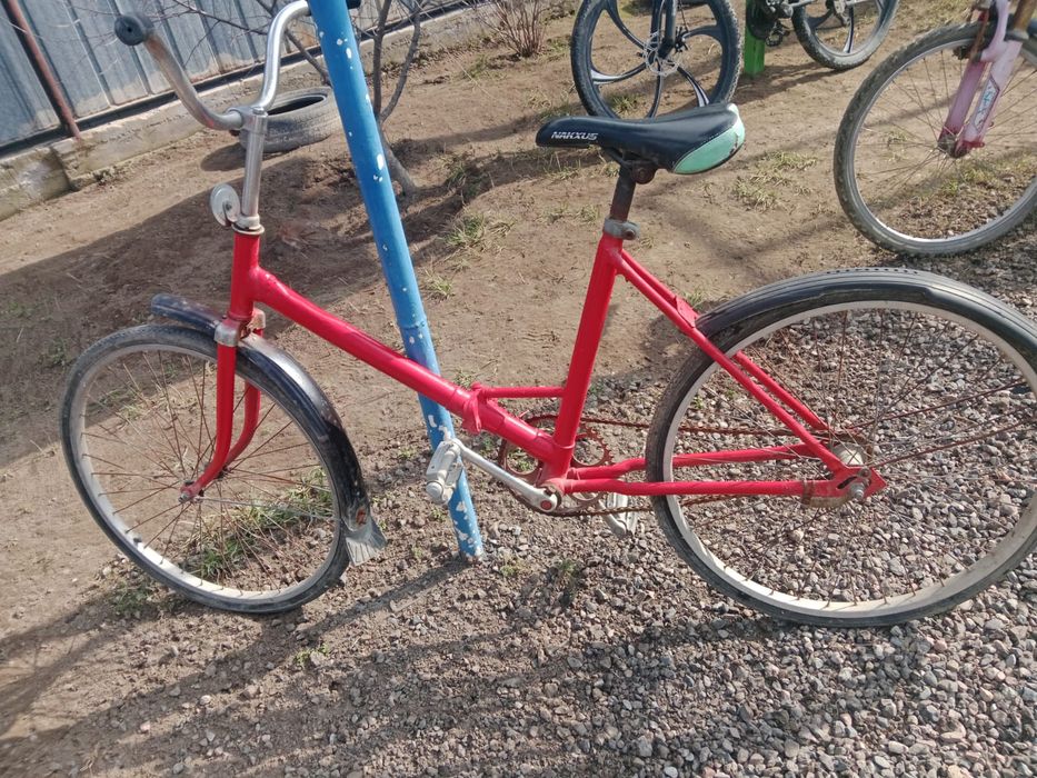Қызыл велосипед -красный велосипед