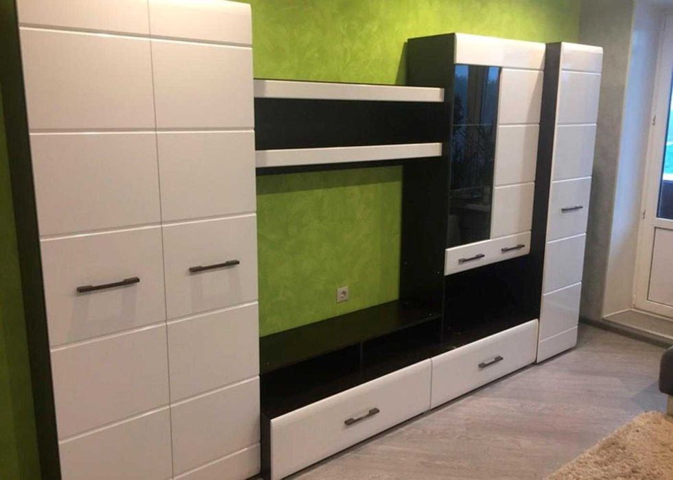 Продам стенку в зал