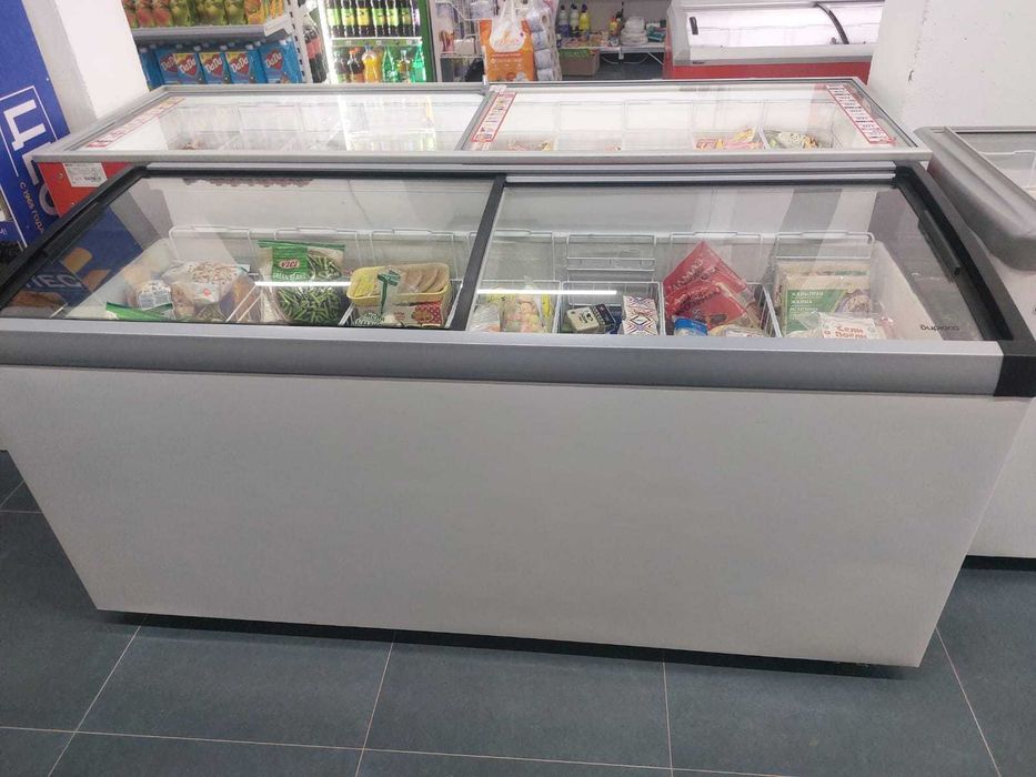 Продается морозильный холодильник 2 штук
