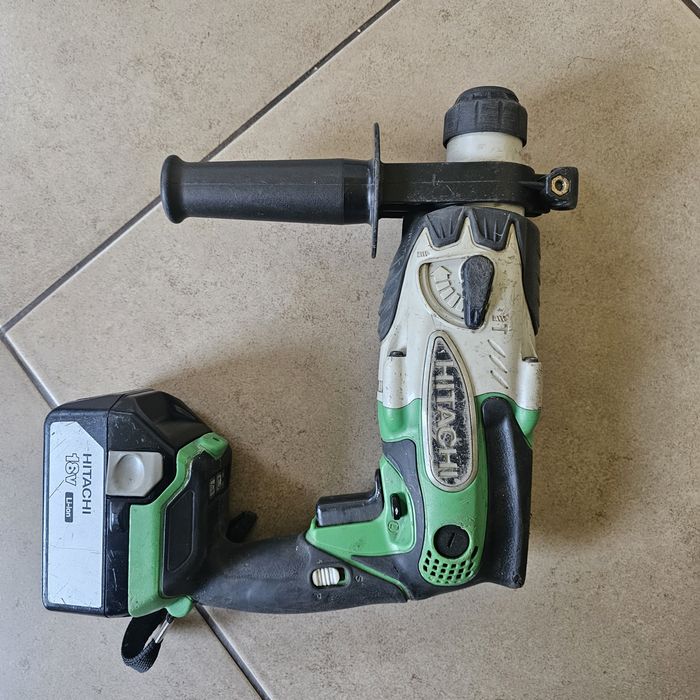 Masina gaurit cu percutie(burghiu) Hitachi(Hikoki) DH 18 DSL