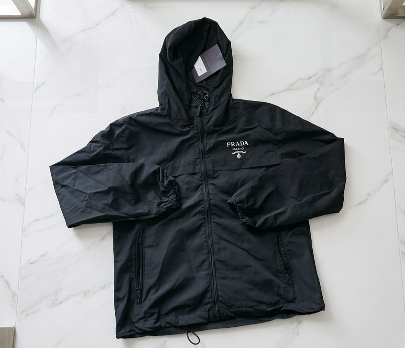 Prаda - стилна мъжка ветровка
