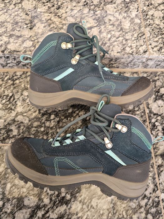 Дамски спортни трекинг / туристически, за преходи / обувки Quechua 36