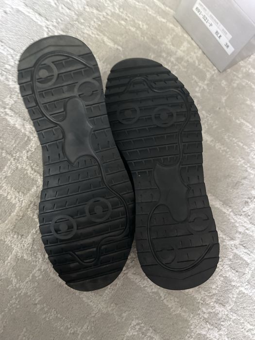 Кроссовки кожа черные