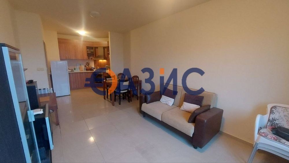 Продава се Двустаен апартамент в к.к. Слънчев бряг - 63 кв.м за 559 €/кв.м - Снимка #3