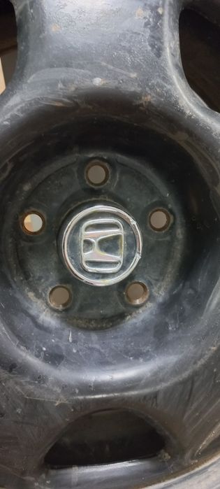 Литой диск на хонду, с резиной