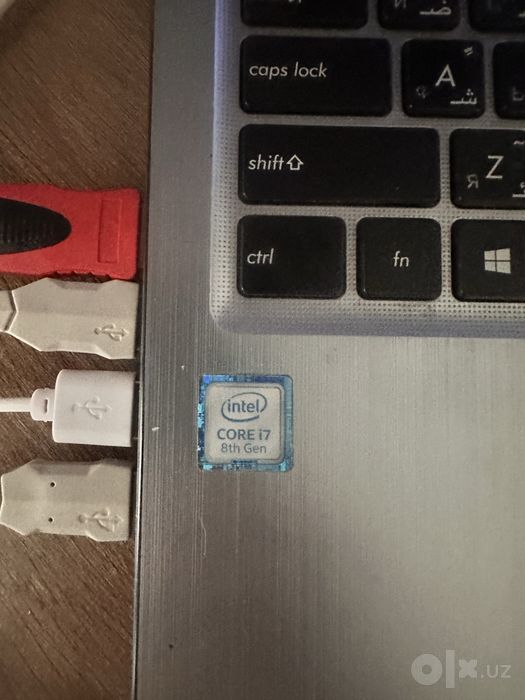 Asus noutbook i7 8550U 128ssd 1tb hdd