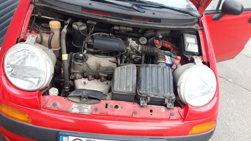 Matiz rosu aprins 2004