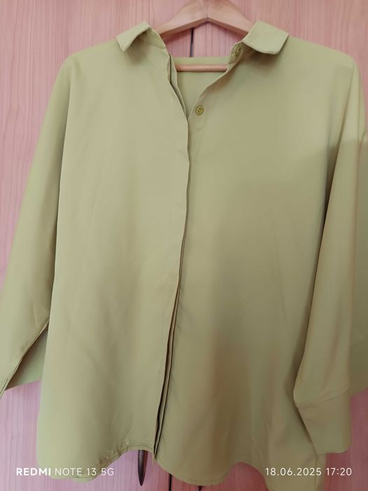 Продавам комплект XL, 30evro. Широк панталон и свободна риза.