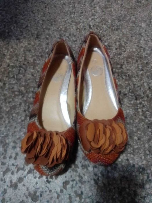 лачени обувки 37 номер + летни