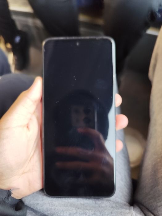 Телефон Redmi 12