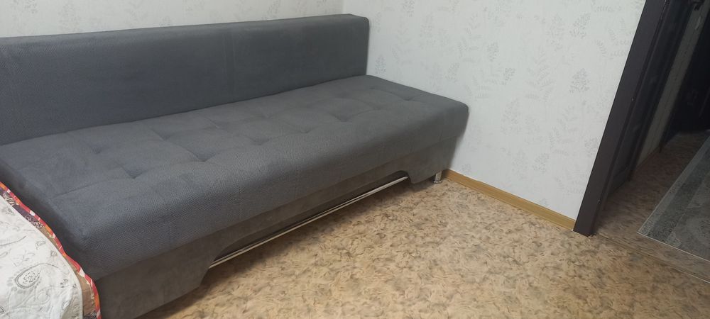 Продам тахту почти новая